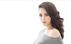 女子教室欲火难耐要自助快餐